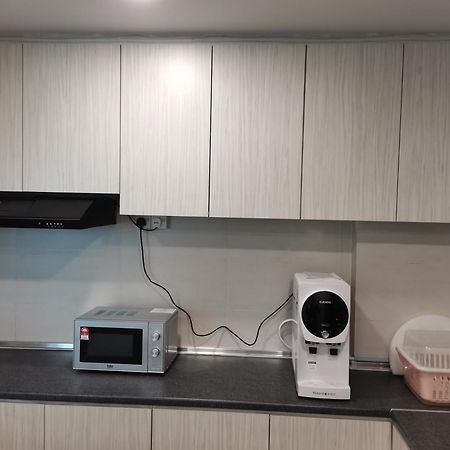 Teo Resident 2 Vivacity Jazz Suite 4 Kuching Pokój zdjęcie