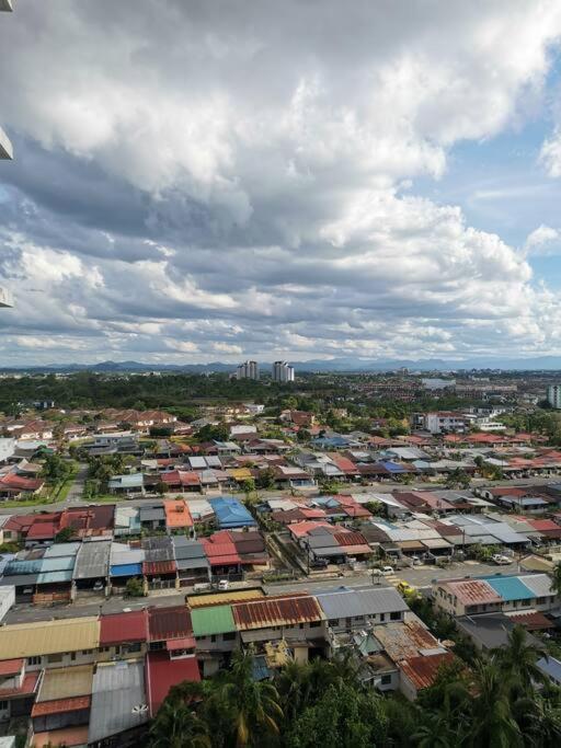 Teo Resident 2 Vivacity Jazz Suite 4 Kuching Zewnętrze zdjęcie
